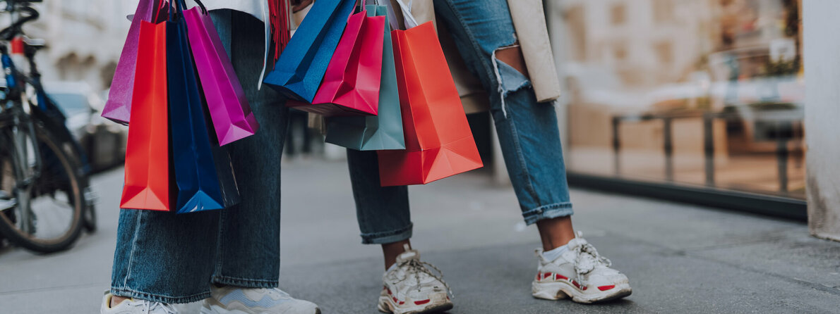 shopping.jpg shopping.jpg