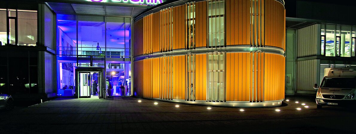 evonik.jpg evonik.jpg