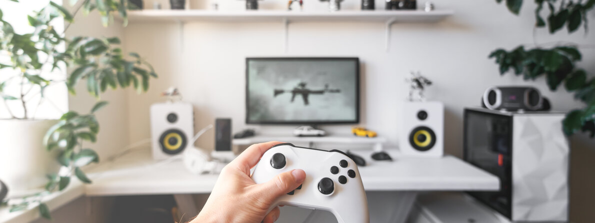gaming_01.jpg gaming_01.jpg