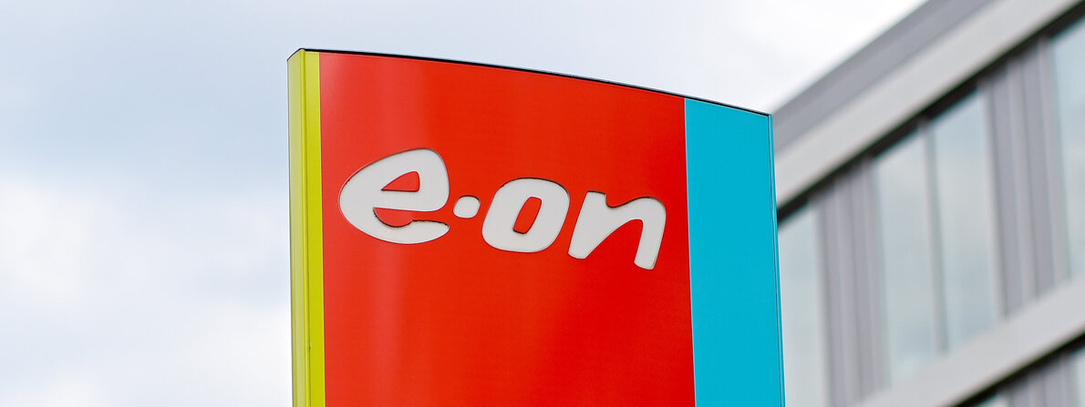 eon-logo-04.jpg eon-logo-04.jpg