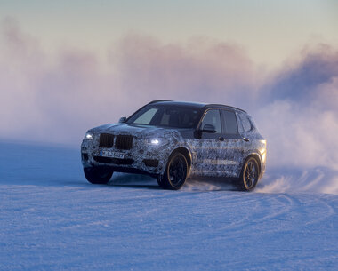 p90249817_highres_the-new-bmw-x3-under.jpg