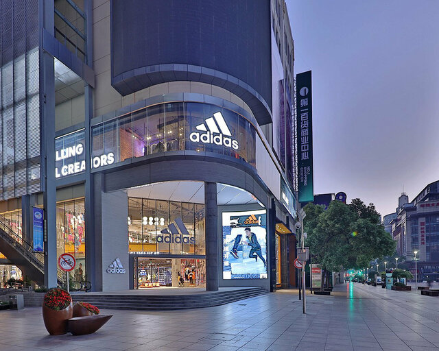 adidas_store_in_shanghai_1.jpg