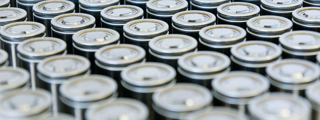 manz-ag_cylindrical-battery-cells.jpg manz-ag_cylindrical-battery-cells.jpg