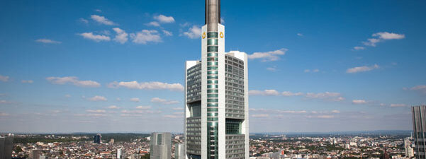 commerz_aussen_2.jpg commerz_aussen_2.jpg
