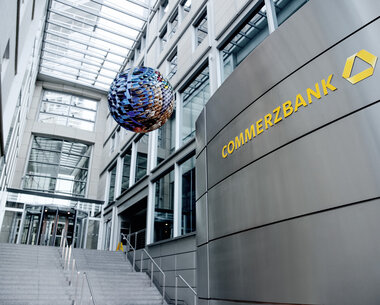 commerzbank_logo4.jpg