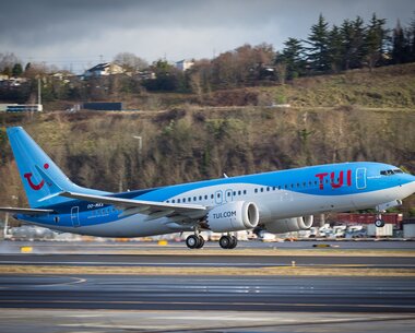 tui_flugzeug.jpg