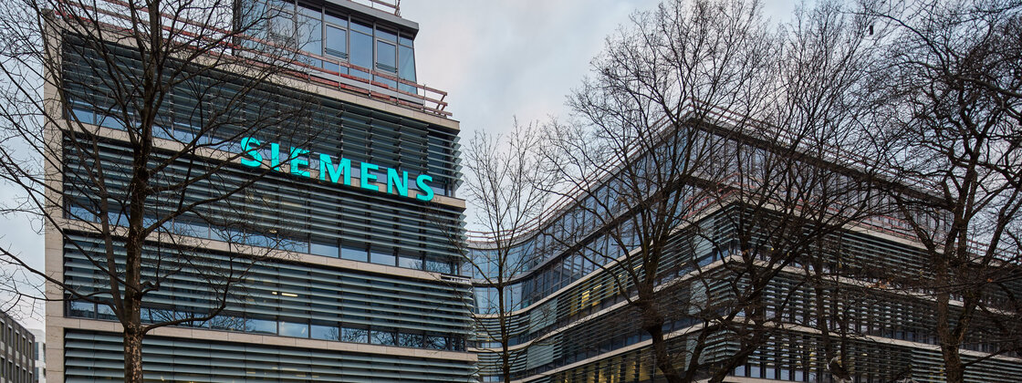 siemens_2.jpg siemens_2.jpg