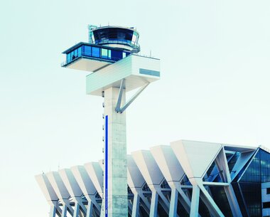 fraport_tower.jpg