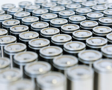 manz-ag_cylindrical-battery-cells.jpg