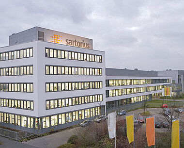 sartorius_0131_pg5_hell.jpg