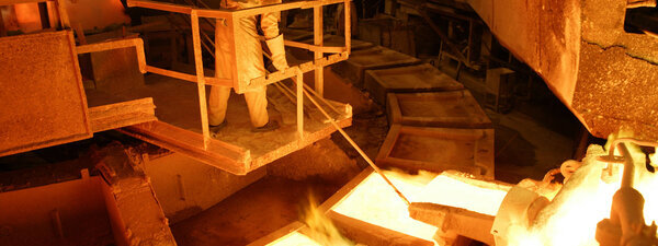 aurubis_-_anodengiesserei.jpg aurubis_-_anodengiesserei.jpg