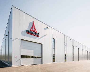 DEUTZ-company_production-cologne01.jpg